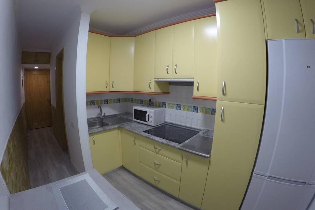 Studio Apartment La Lajilla Located At Beachfront Arguineguin Екстер'єр фото